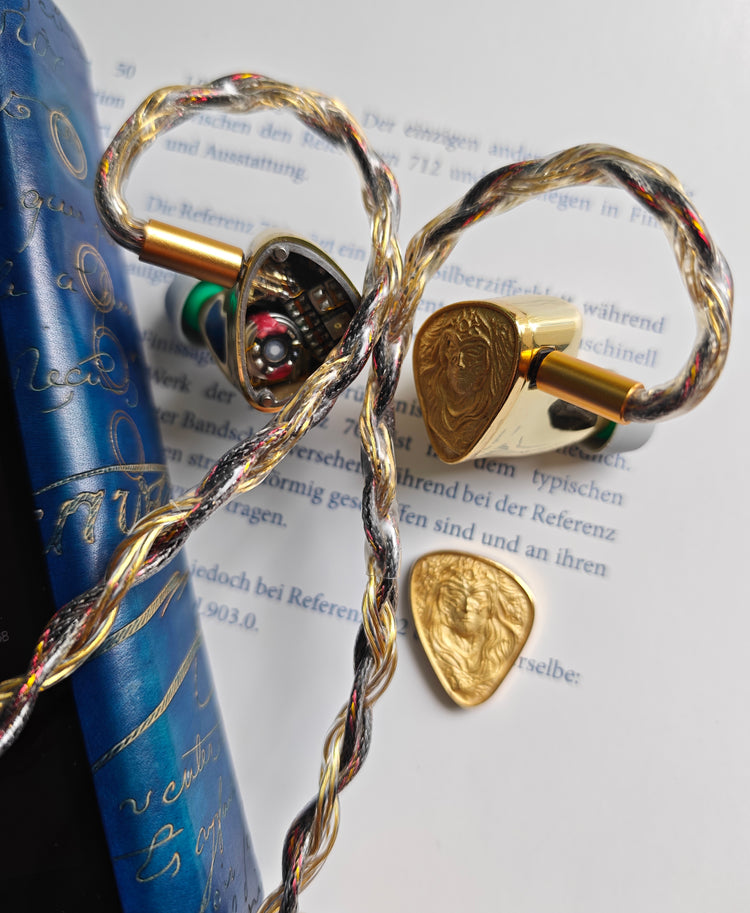 Exclusive Pre-Order for the Warrior of Resonance (R52) Limited to 100